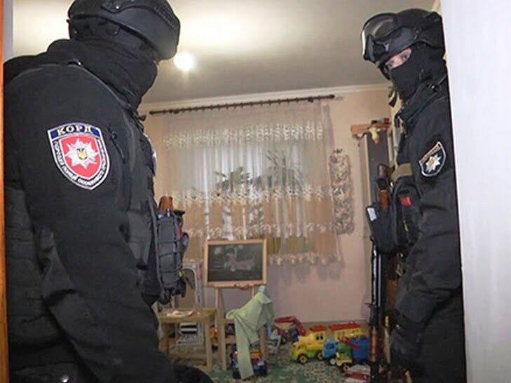 На Одещині викрили злочинне угруповання інтернет-шахраїв