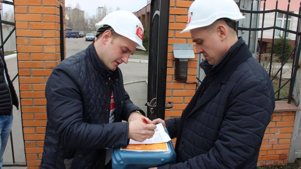ДСНС перевірить дозволи на нелегальному київському СТО