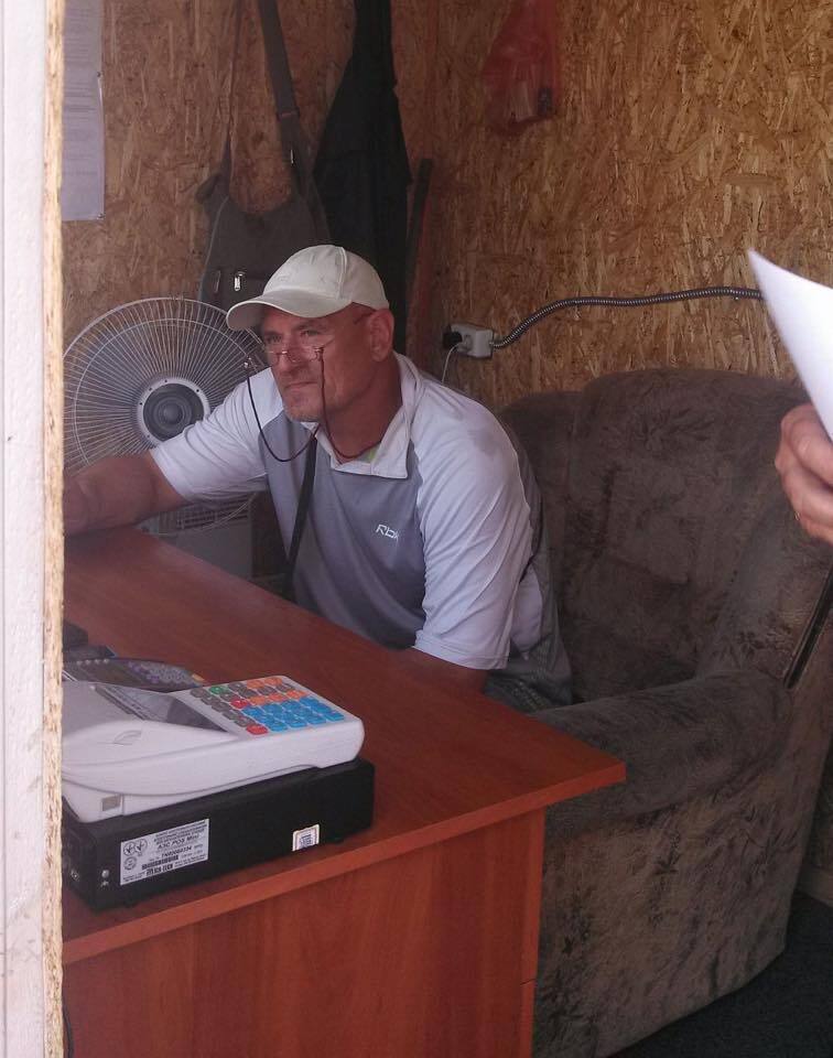 Журналісти ''СтопКору'' викрили у столиці низку заправок-нелегалів