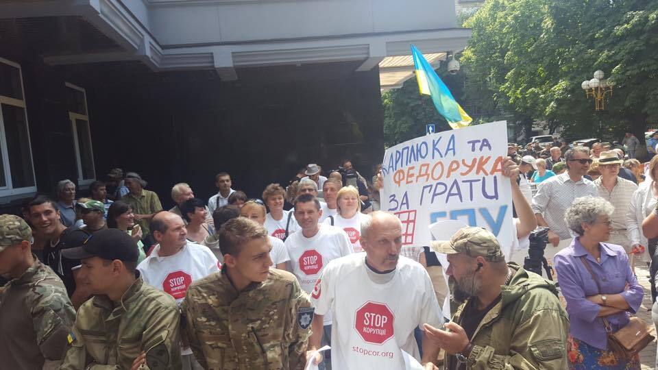 ''Стоп корупції'' підтримала акцію проти посадовців-корупціонерів з Ірпеня та Бучі