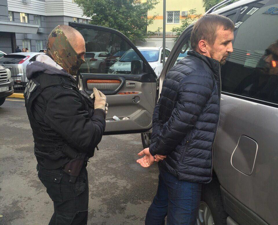 На 30-тисячному хабарі ''погорів'' керівник державного підприємства ''Конярство України''