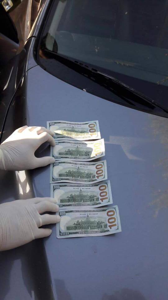 У Херсоні поліцейський-хабарник вимагав 1 тис. дол.