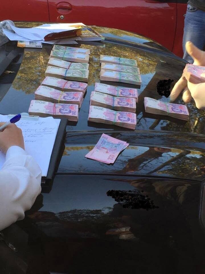 У Одесі на півмільйонному хабарі попався арбітражний керуючий підприємства