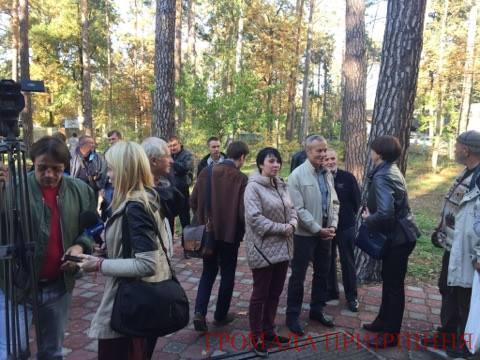 ''СтопКор'' слідкував за спробою через суд повернути комуністу Калетнику так зване ''Бучанське межигір'я''