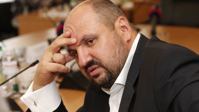 Нардепа Розенблата зловили в аеропорту з золотом та діамантами