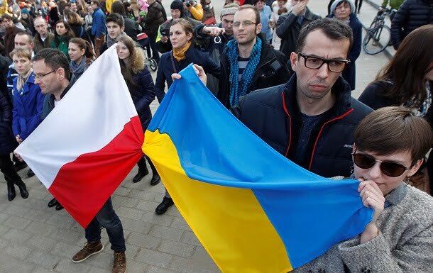 Польща відмовилась приймати мігрантів через надлишок українців
