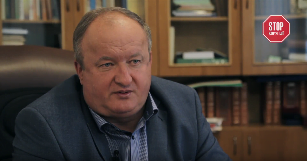 Феодал часів Януковича: звідки у керівника державного інституту НАН багатомільйонні статки