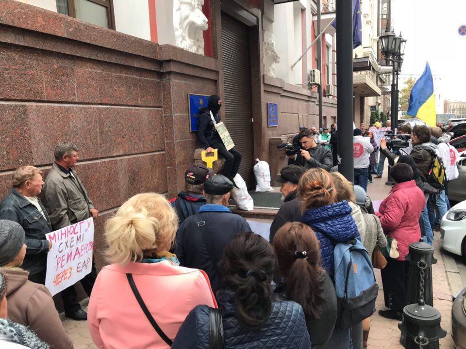 ''СтопКор'' закликав керівництво Мін'юсту захистити Єдиний держреєстр від рейдерів