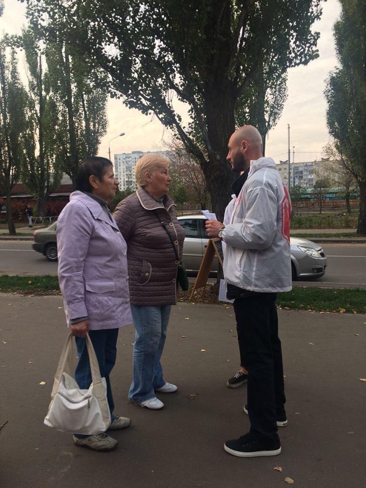 ''СтопКор'' провів громадську приймальню на столичних Березняках