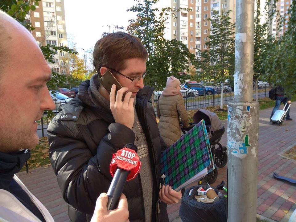 ''СтопКор'' показав, як орендатор на київських Осокорках перетворив будинок на аварійний