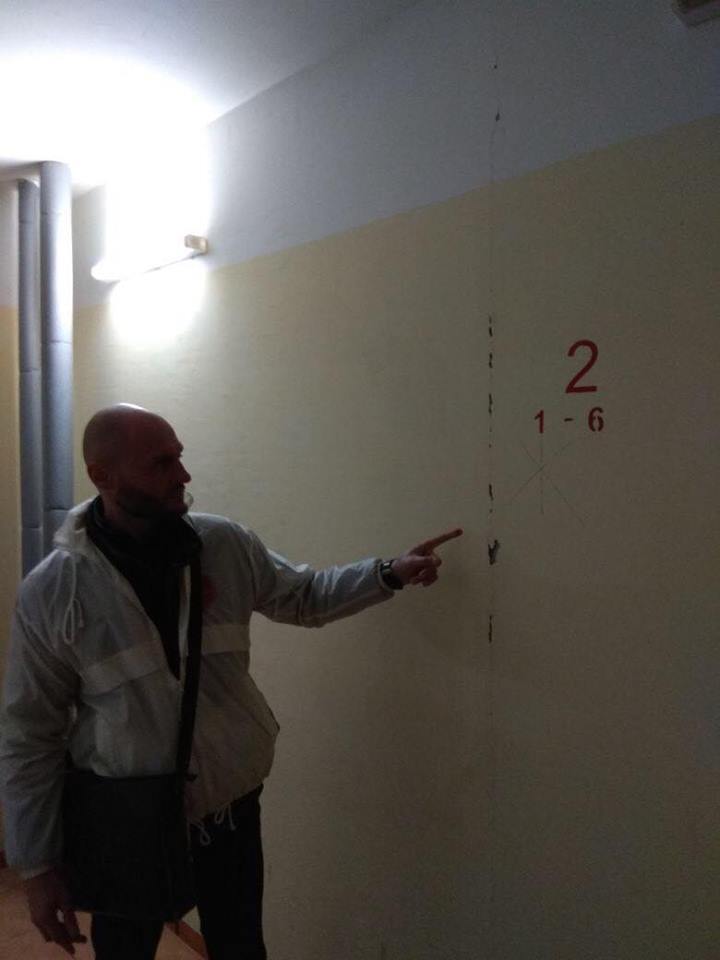 ''СтопКор'' показав, як орендатор на київських Осокорках перетворив будинок на аварійний