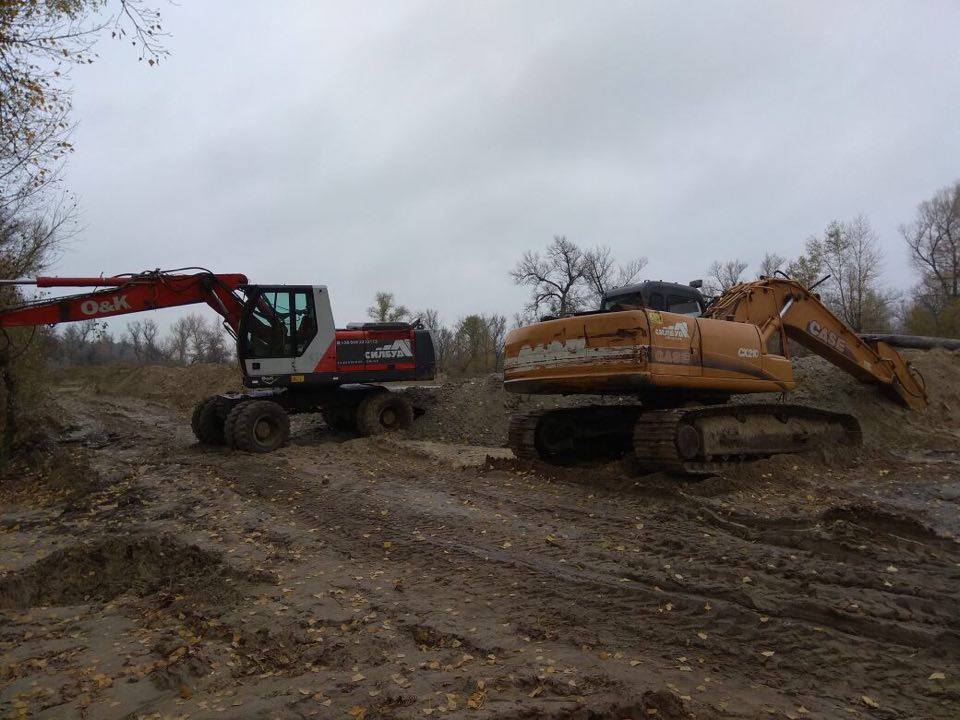 Після звернення ''СтопКору'' водна поліція почала опис техніки піщаних нелегалів на озері Миколайчик у столиці
