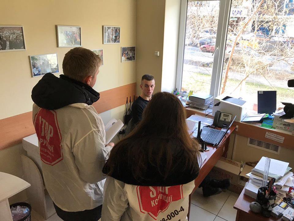 ''СтопКор'' надав членам земельної комісії Київради незаперечні докази незаконності будівництва у сквері імені Максима Шаповала