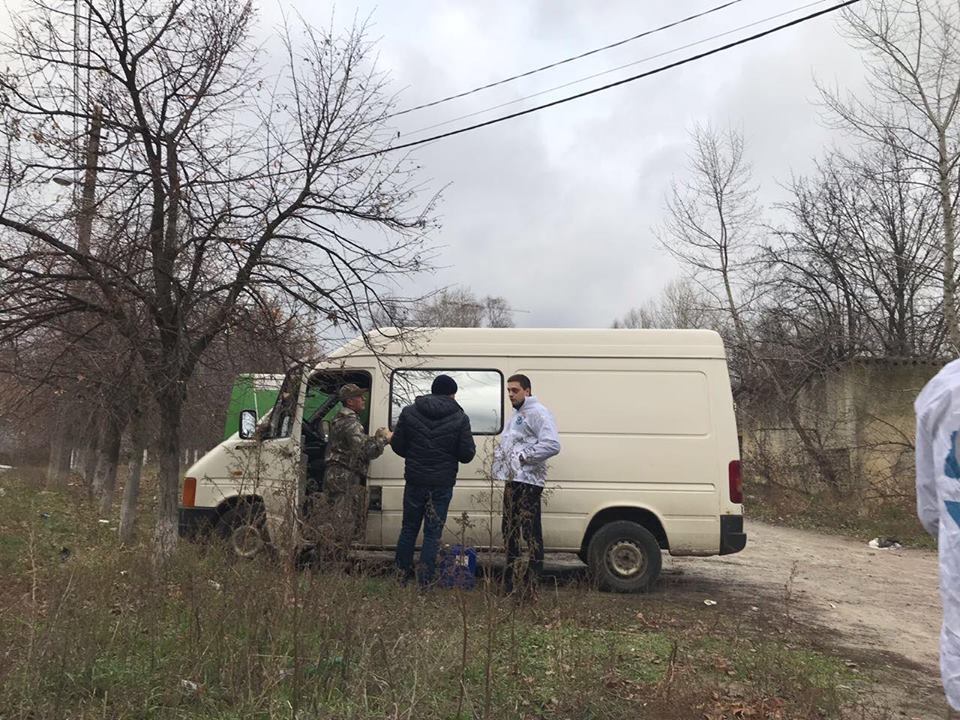 Колеги ''СтопКору'' з Асоціації риболовів України почали збір підписів проти незаконного паркану на Осокорках у Києві