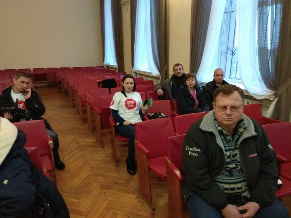 На Вінниччині справу про вбивство з метою самооборони, за якою слідкує ''СтопКор'', з апеляції повернули до суду першої інстанції
