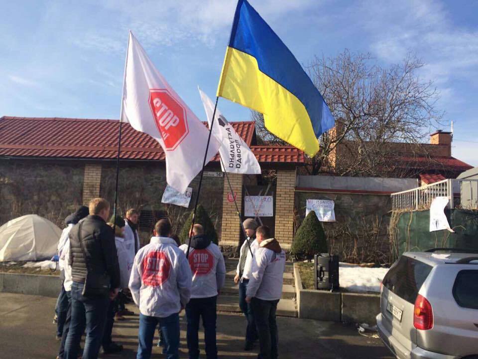 ''СтопКор'' навідав поплічницю екс-міністра аграрної політики Присяжнюка Лесю Софієнко