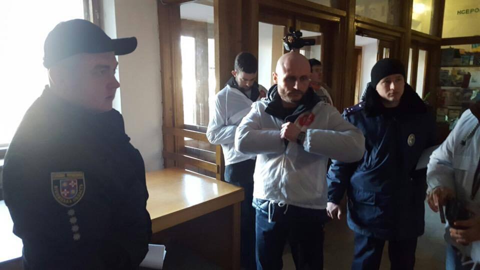 На журналіста ''СтопКору'' у Хмільнику напав депутат міськради