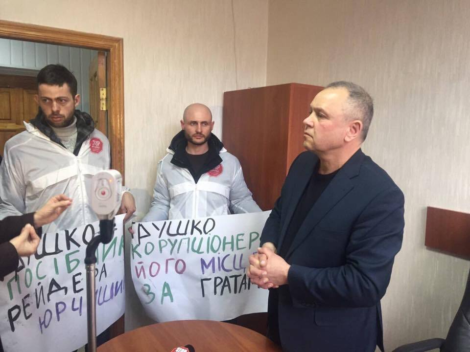 Активісти: одіозний голова Держпродспоживслужби Хмельницького – ставленик братів Юрчишиних