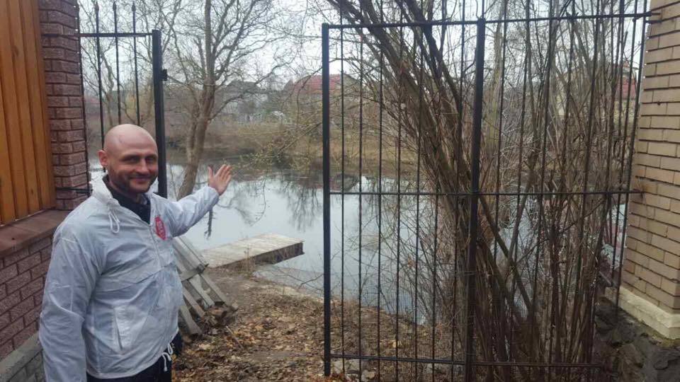 Незаконний паркан рейдерки Софієнко демонтували