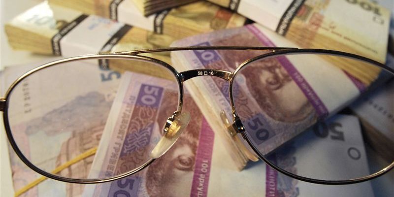 У 2017 році уряд планує підвищити українцям розмір пенсій