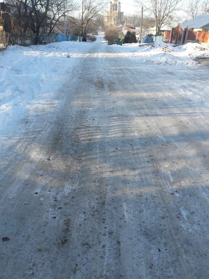 На Тернопільщині з виділеного на ремонт доріг бюджету вкрали 2,5 мільйони