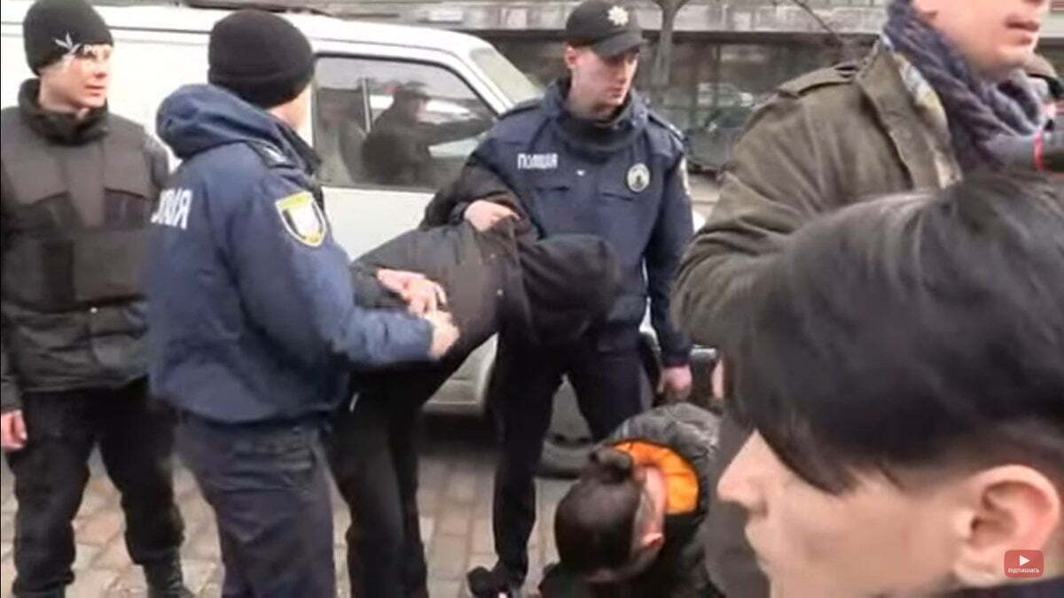 Провокація на марші феміністок в Києві: поліція затримала кілька людей