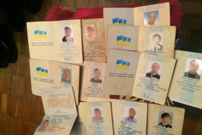 У столиці викрили банду поліцейських-перевертнів