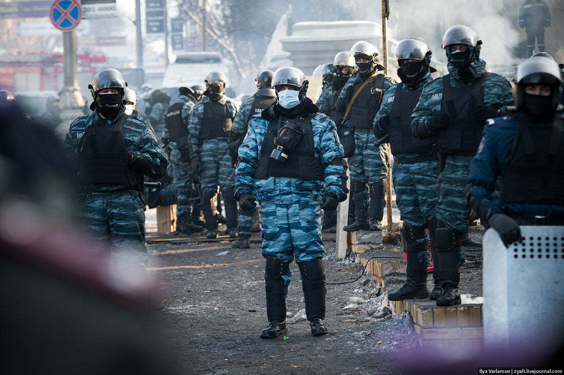 Четверо колишніх працівників батальйону ''Беркут'', підозрюваних в убивствах на Майдані, втекли в РФ