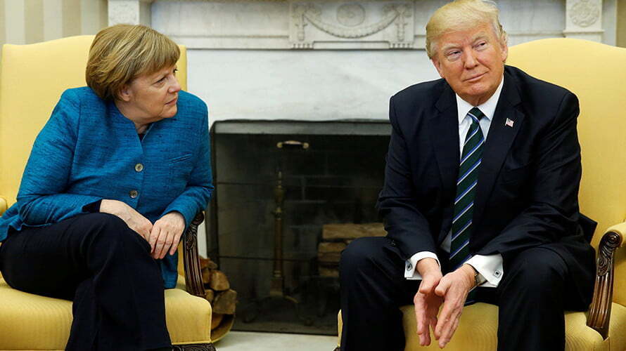 Трамп і Меркель обговорили питання конфлікту в Україні