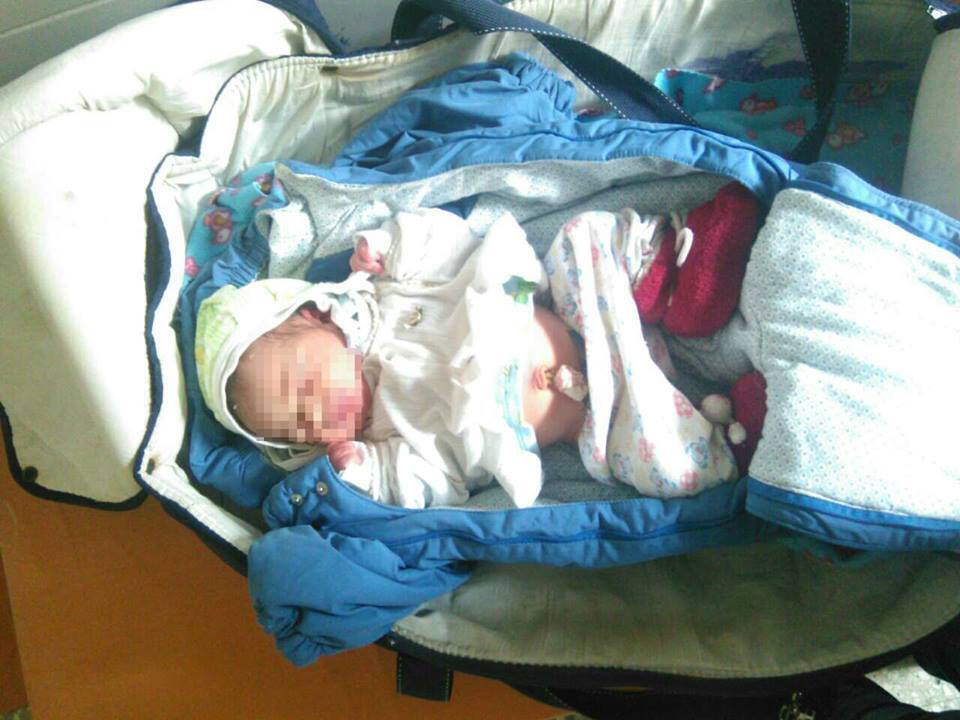 В електричці Козятин-Київ знайшли новонароджене немовля