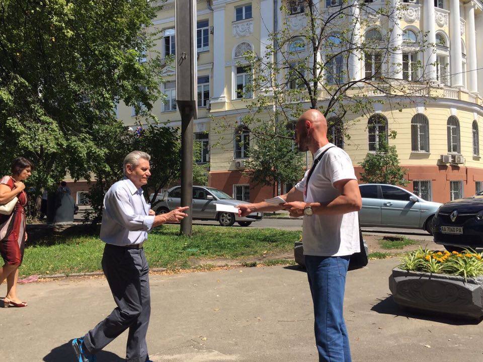 ''СтопКор'' відкрив пересувну громадську приймальню у Шевченківському районі Києва для пошуку однодумців