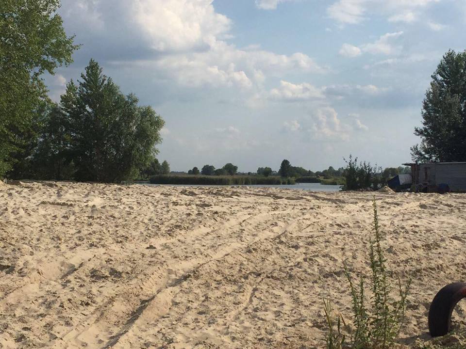 ''СтопКор'' провів моніторинг точок у Києві, де раніше незаконно видобували пісок