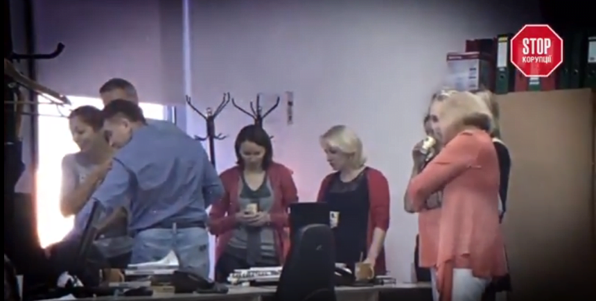 Клименківські мільярди і ''привіт від Путіна'': журналісти з'ясували, куди одіозний екс-міністр доходів і зборів вклав вкрадені кошти