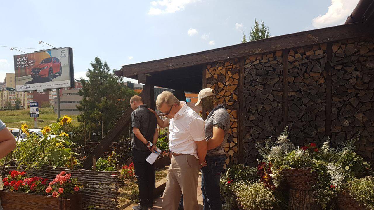 ''СтопКор'' став свідком затримання на хабарі директора державного банку у Чернівцях