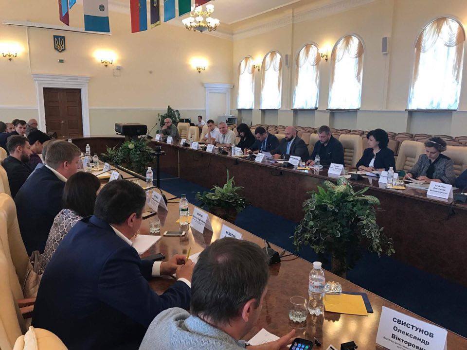 У Мінрегіонбуді взялись за незаконні забудови у Києві