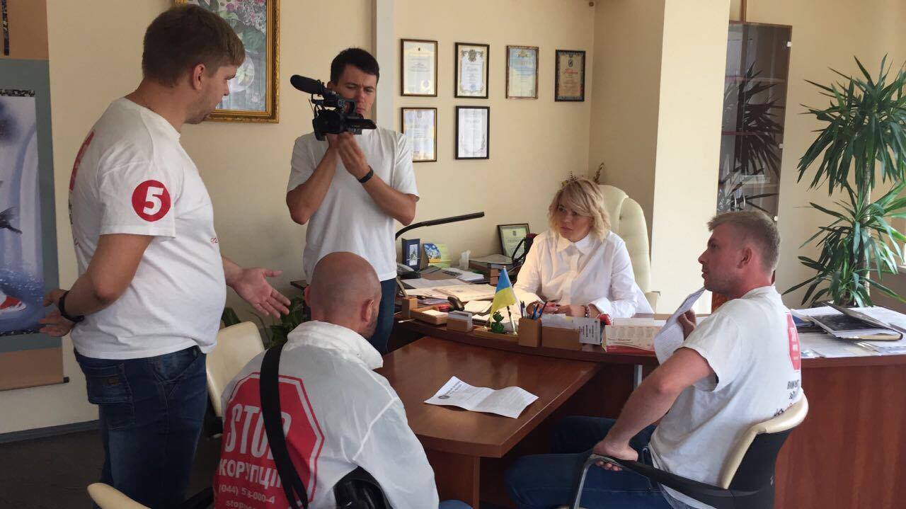 Після звернення ''СтопКору'' у Голосіївській РДА пообіцяли провести перевірку фактів незаконного будівництва по вулиці Козацькій у Києві