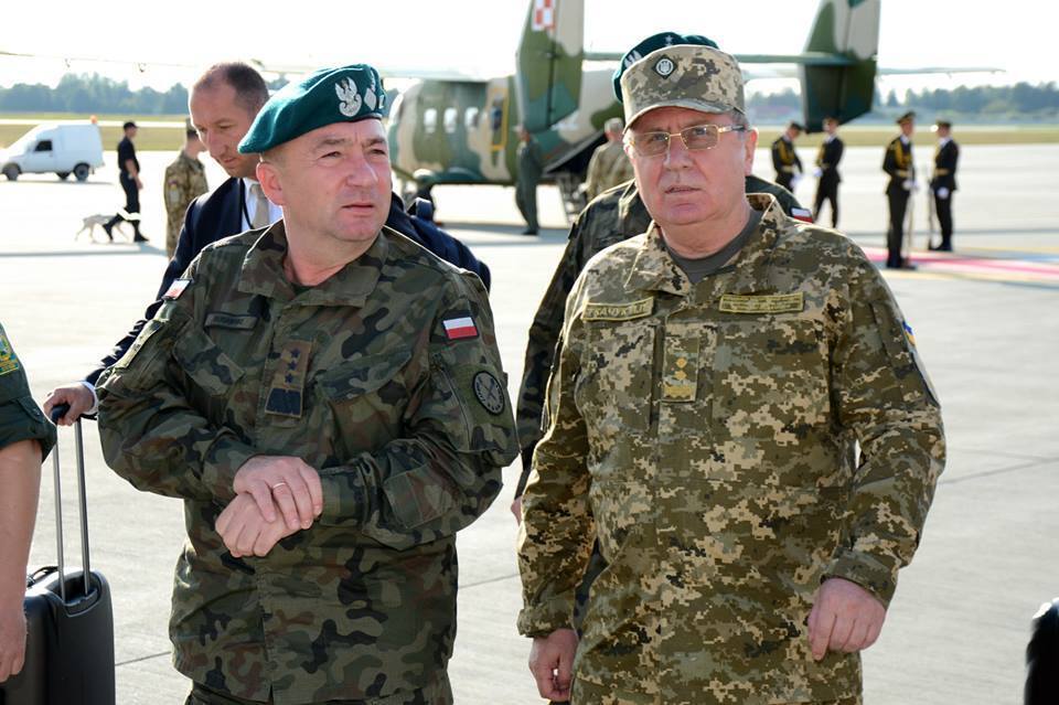 В Україну прибула делегація польських генералів – кадри
