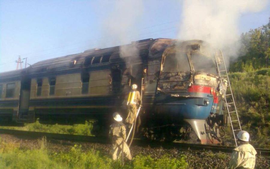 Палаючий експрес: у Вінницькій області на повному ходу загорівся поїзд