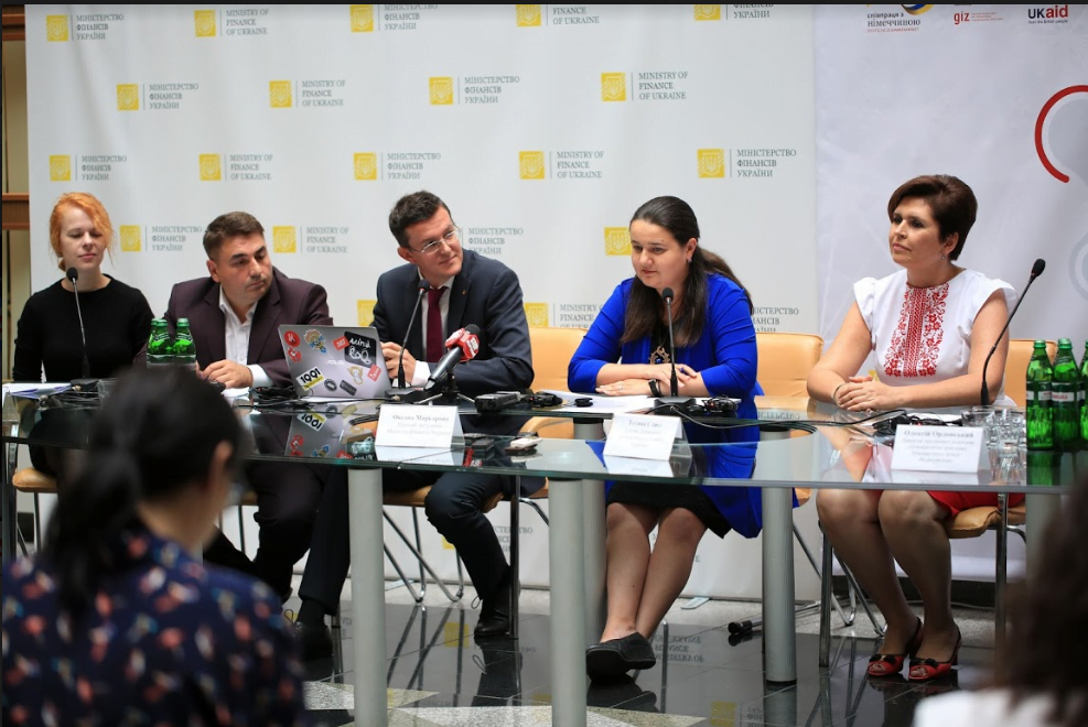 Партнери ''СтопКору'' з порталу Є-data підрахували, скільки коштів офіційно витратили держустанови у 2017 році