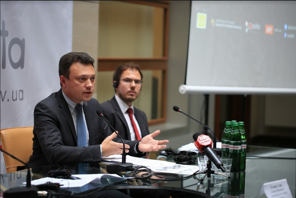 Партнери ''СтопКору'' з порталу Є-data підрахували, скільки коштів офіційно витратили держустанови у 2017 році