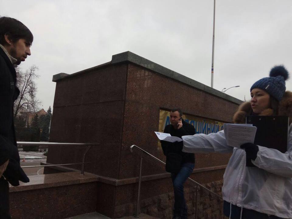 ''СтопКор'' провів виїзну громадську приймальню під стінами Апеляційного суду Києва