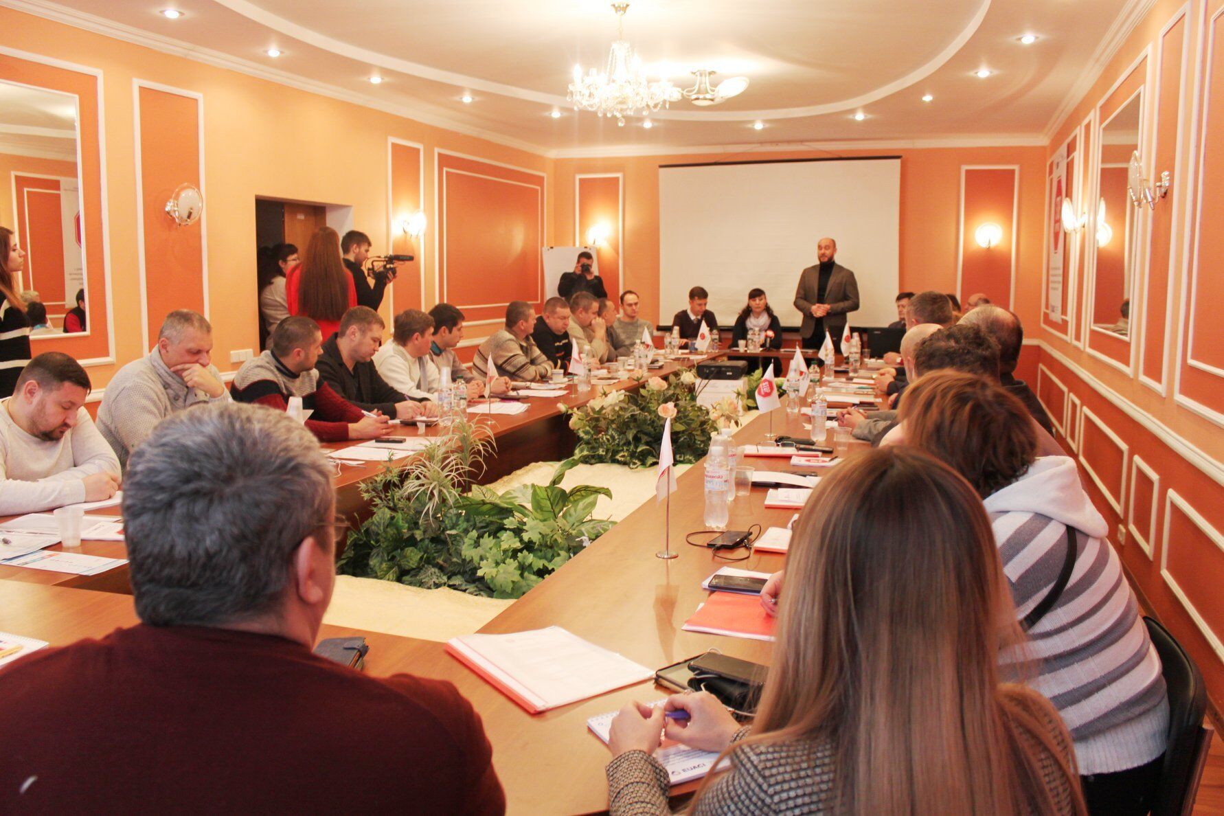 Активісти ''Стоп корупції'' відкрили навчання у Школі громадянської освіти