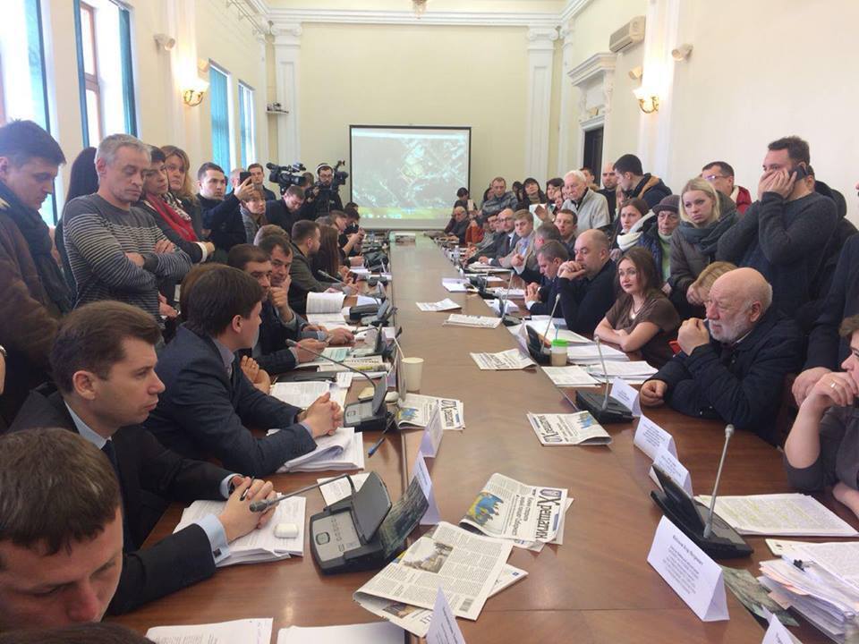 Після втручання ''СтопКору'' профільна комісія Київради перевірить легальність будівництва на Подолі