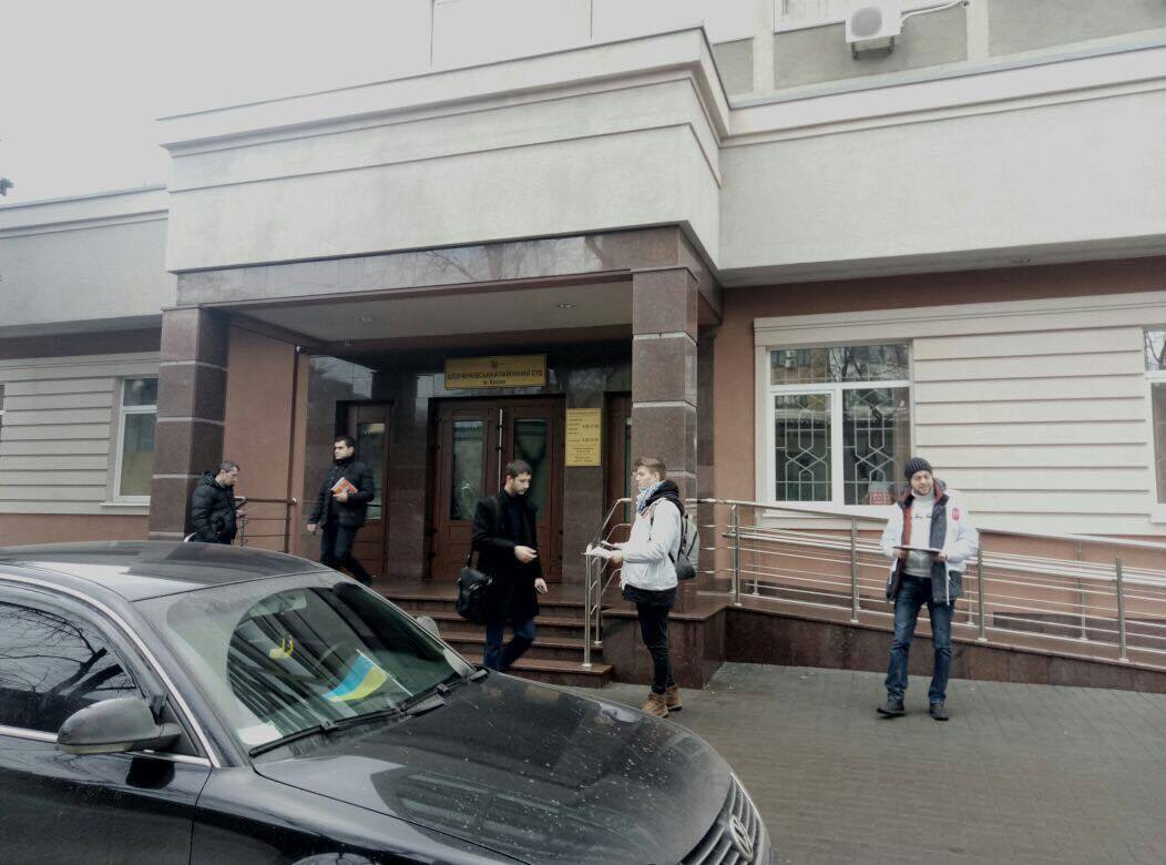 ''СтопКор'' провів виїзну приймальню громадян під трьома столичними судами