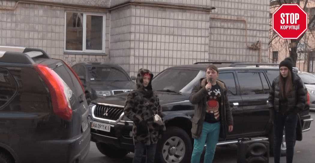 ''СтопКор'' поставив пам'ятник корупціонерам у керівництві ''Київавтодору''