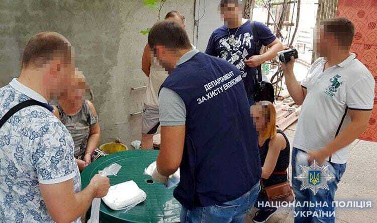 “Корупційна сім’я” – суд виніс вирок вже другій заступниці мера Марганця, яку впіймали на хабарі
