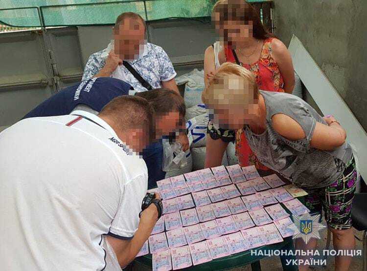 “Корупційна сім’я” – суд виніс вирок вже другій заступниці мера Марганця, яку впіймали на хабарі