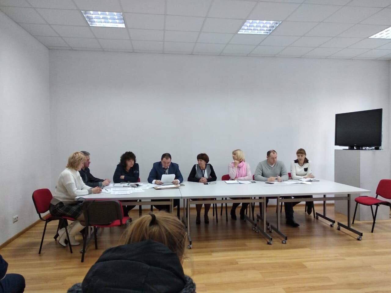 Земельні махінації та пияцтво: на головлікаря Київського міського клінічного госпіталю ветеранів війни мітить сумнівний кандидат