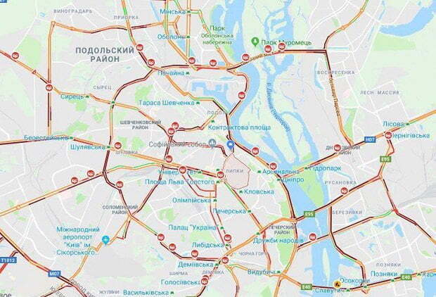Стихія завдає удару по Києву: в столиці утворилися 10-бальні затори – кадри