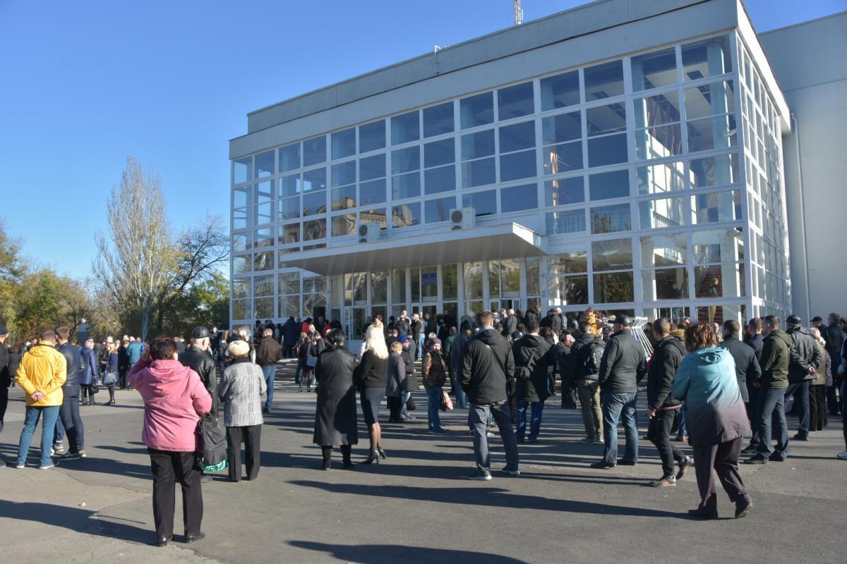 Кадри з церемонії прощання з активісткою Катериною Гандзюк